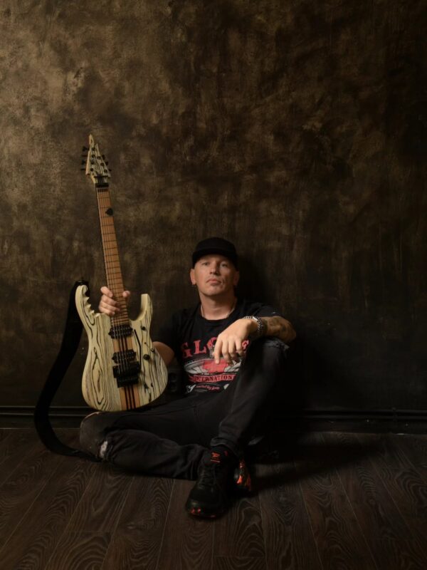 bwgs-guitar-brano